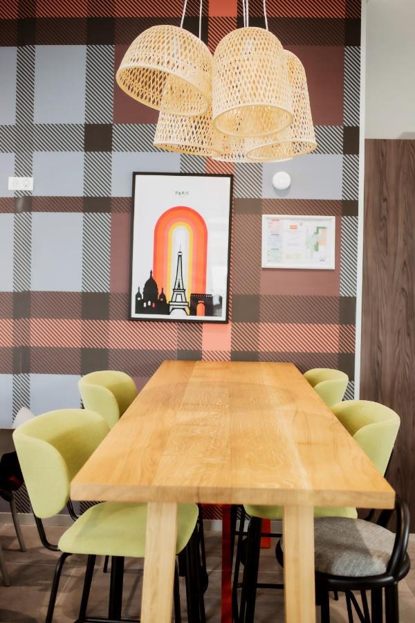 Easyhotel Paris Nord Aubervilliers Buitenkant foto