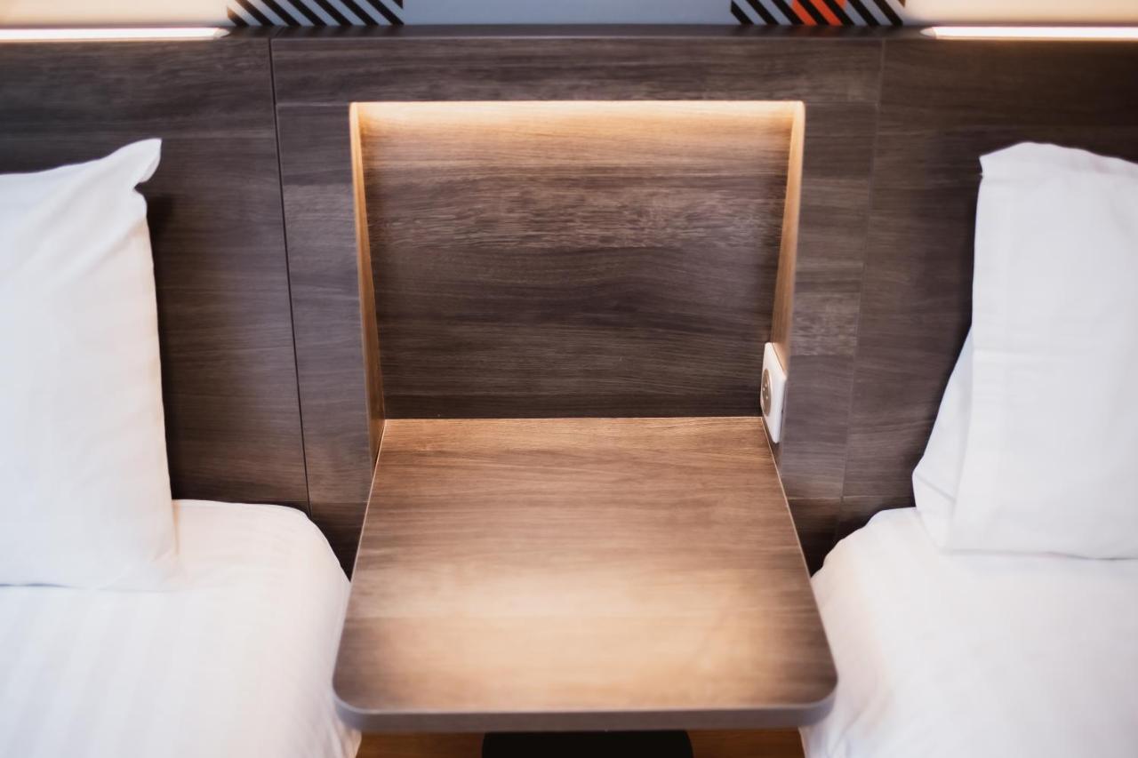 Easyhotel Paris Nord Aubervilliers Buitenkant foto